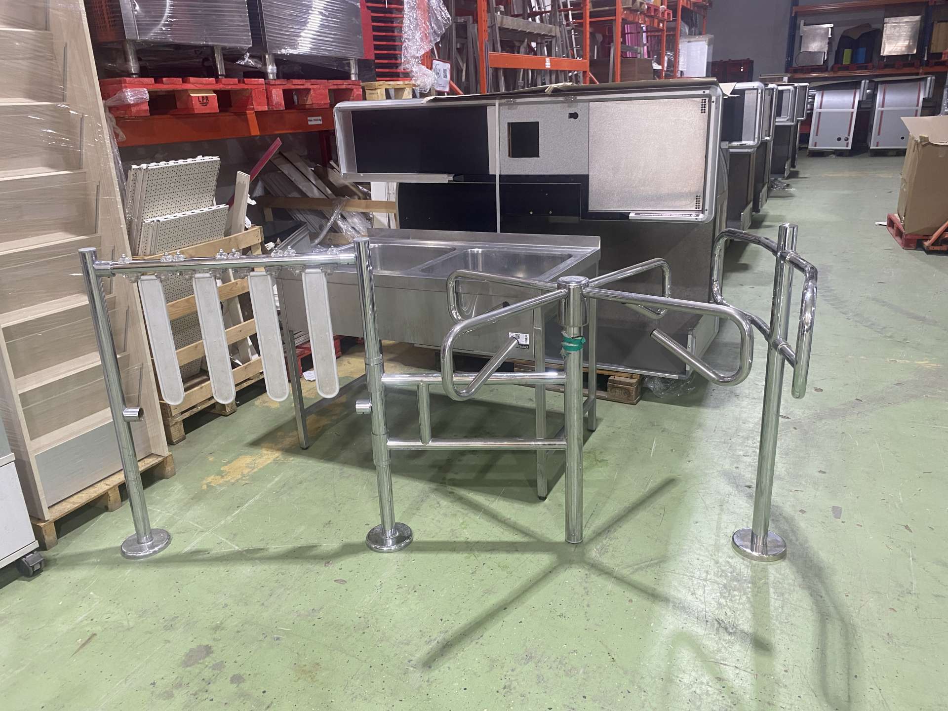 Wanzl Vevőbeengedő forgókereszt, kocsibeengedő