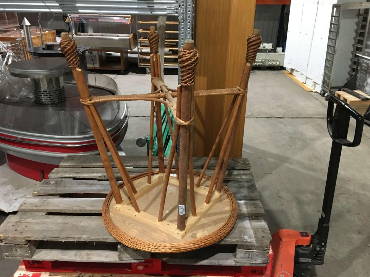 Rattan asztal – termékfotó felülnézet