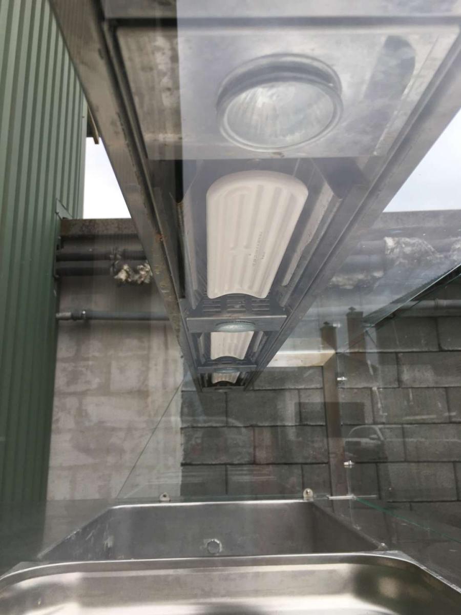 Vízfürdős melegentartó 4 * GN 1/1 – termékfotó bal oldalról