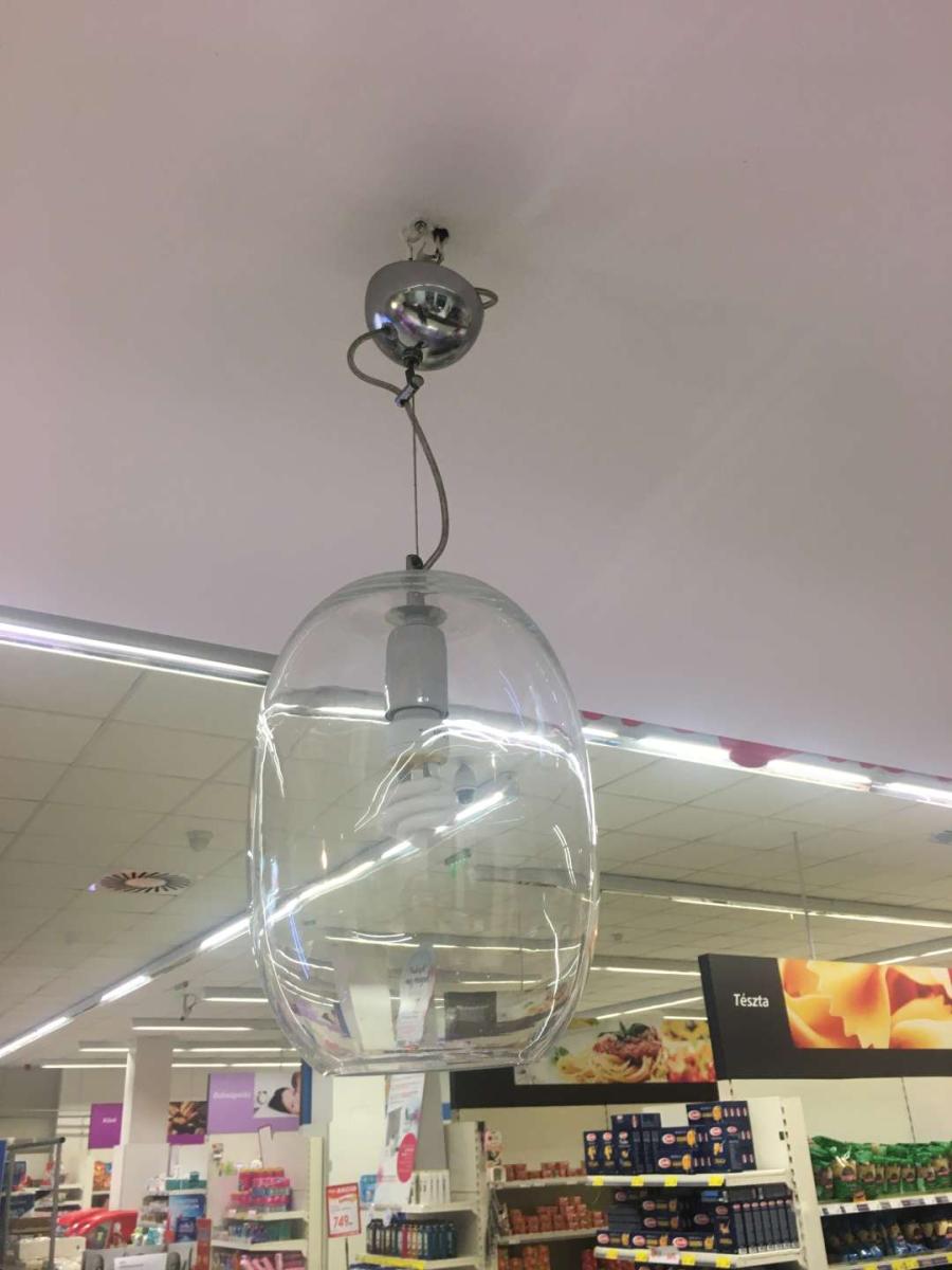 Egyedi világítótest, lámpabúra – termékfotó jobb oldalról