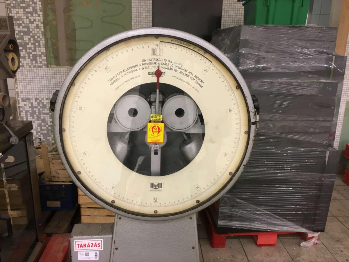 Körlapos mázsa Metripond – termékfotó elölnézet