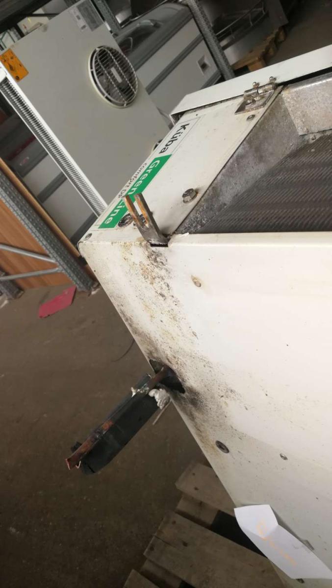 Elpárologtató GEA KÜBA DFBE 041 COMFORT – termékfotó bal oldalról