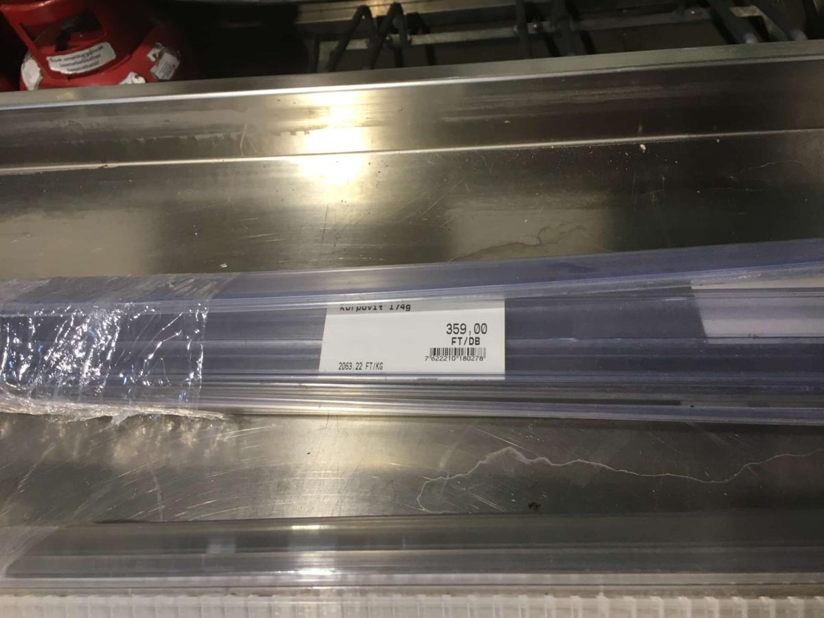 Ársín, polcsín víztiszta pattintós TEGO – termékfotó jobb oldalról