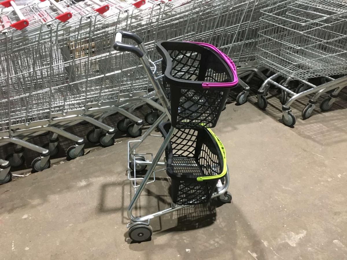 Új, vagy újszerű Wanzl Pick Up GT R 26 kocsi 2 darab kosárral – termékfotó részlet