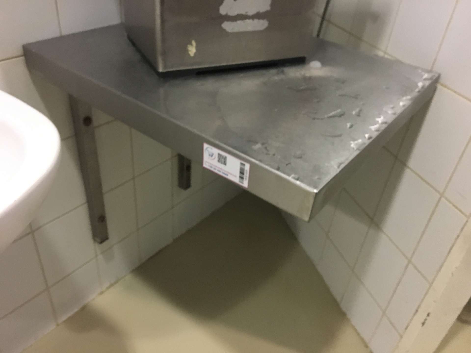 Rozsdamentes konzolos asztal