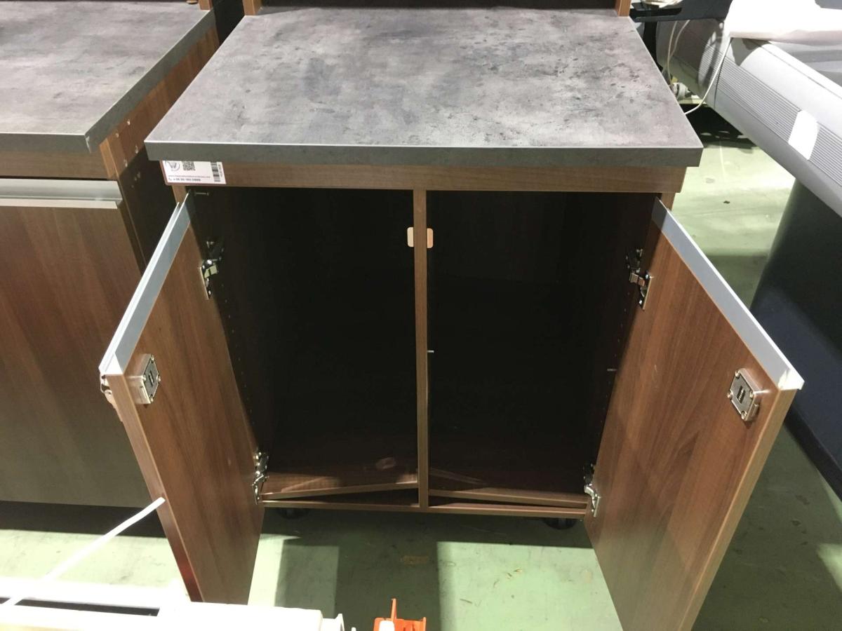 Pult, vagy munkaasztal bútorlapból, több méret – termékfotó részlet