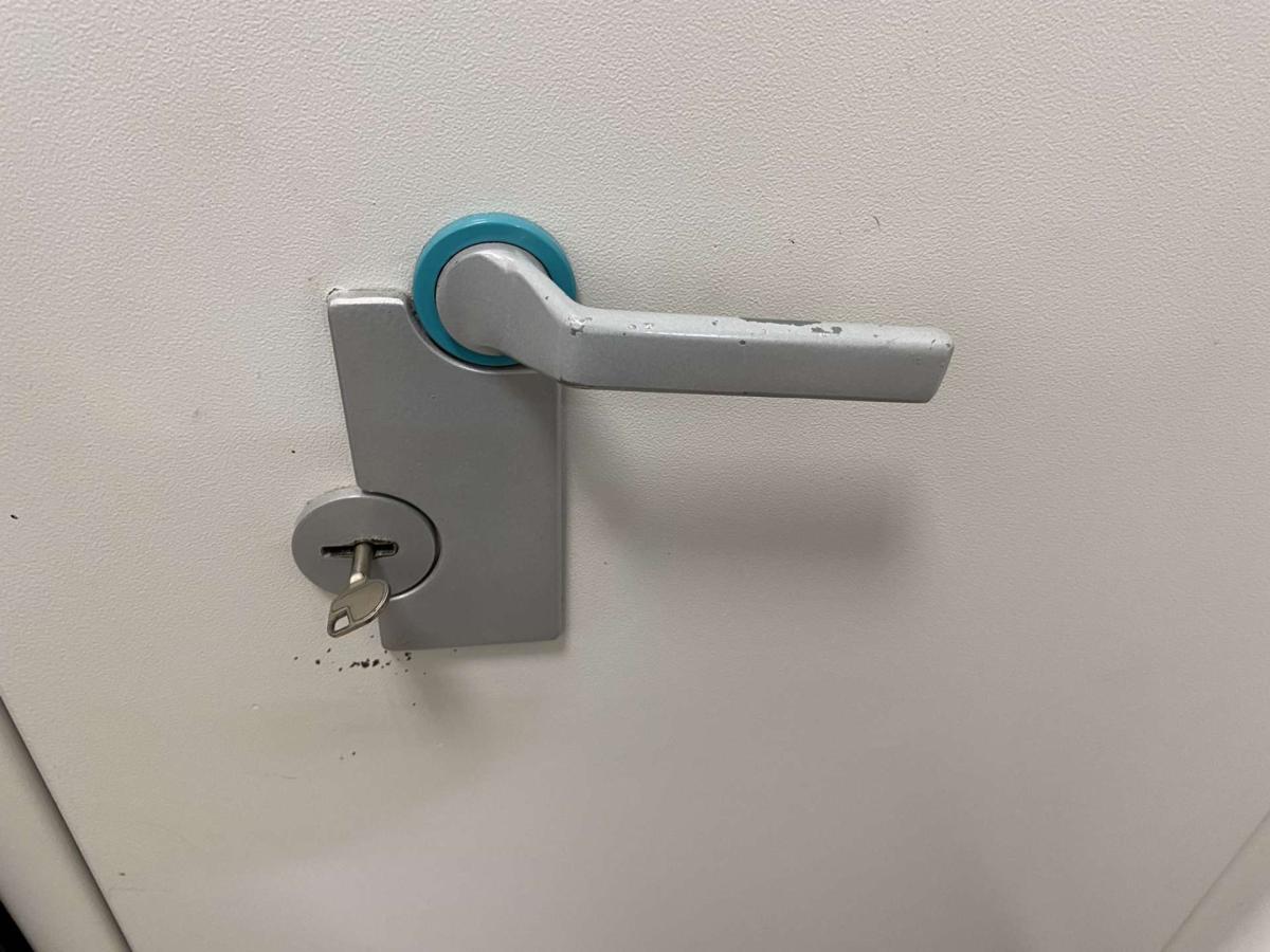 Páncélszekrény Konsmetal SGP140/II-K – termékfotó bal oldalról