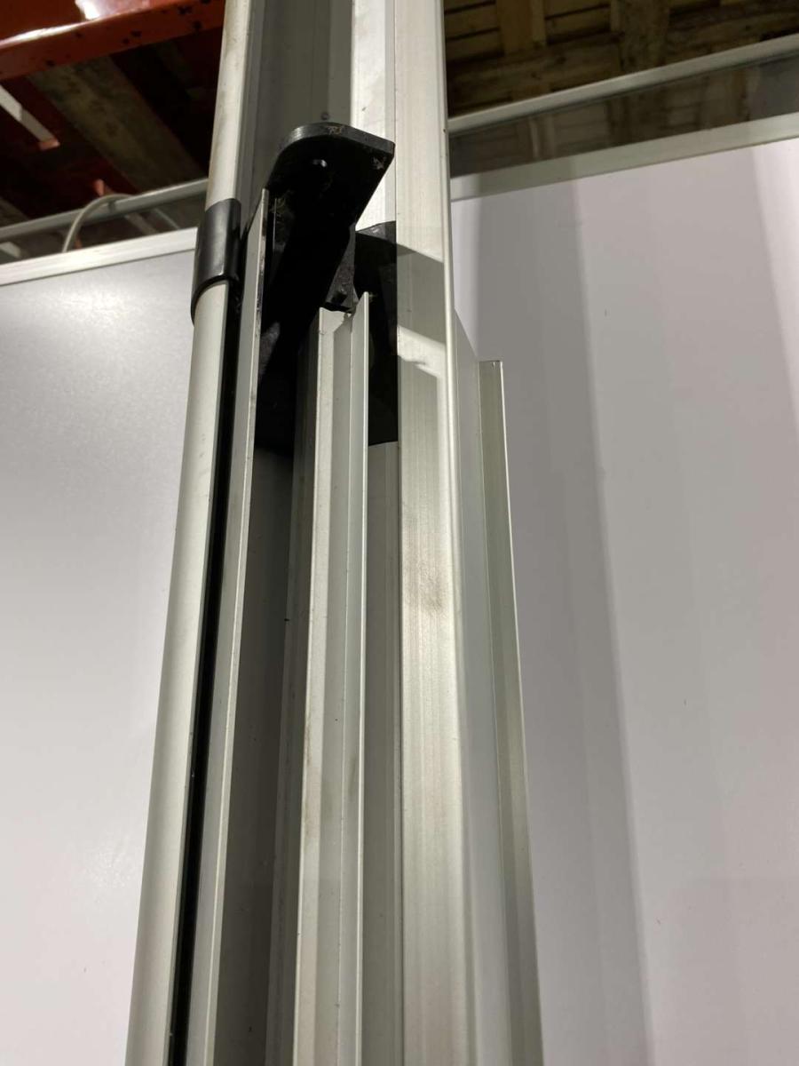 Húzó kamraajtó MIV gyártmány 200*240 – termékfotó bal oldalról