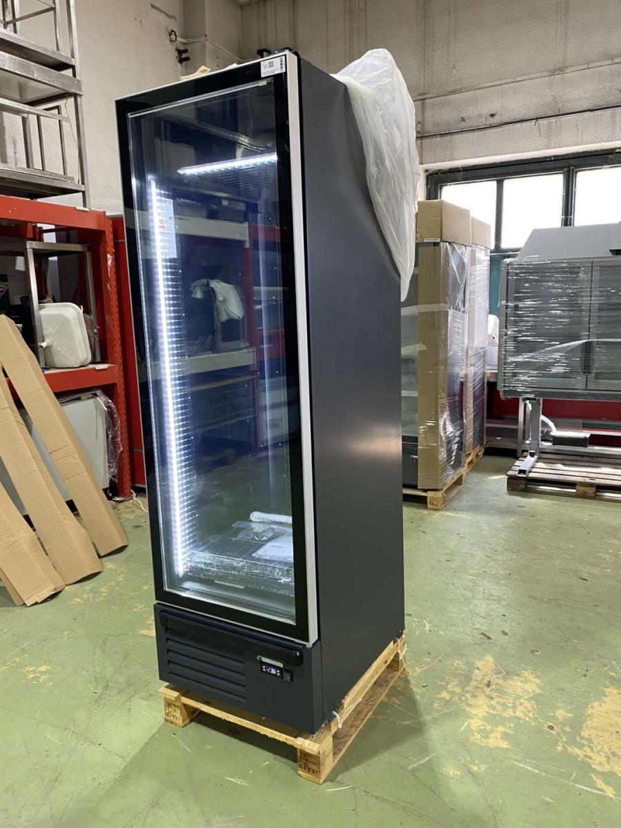 Új ECOCOLD Cherry M&amp;D NT 1D (fagyasztó) beépített aggregátoros hűtő (-) – termékfotó jobb oldalról