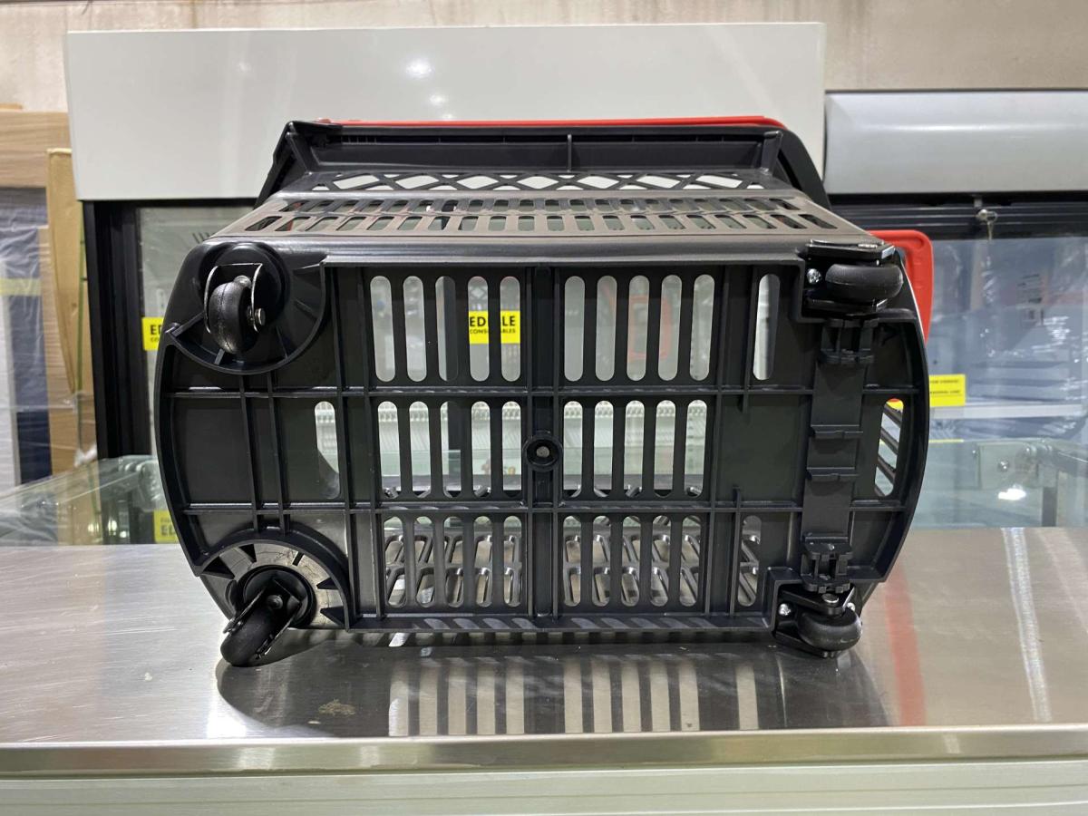 Új bevásárló kosár fekete 28 literes gurulós – termékfotó hátulról