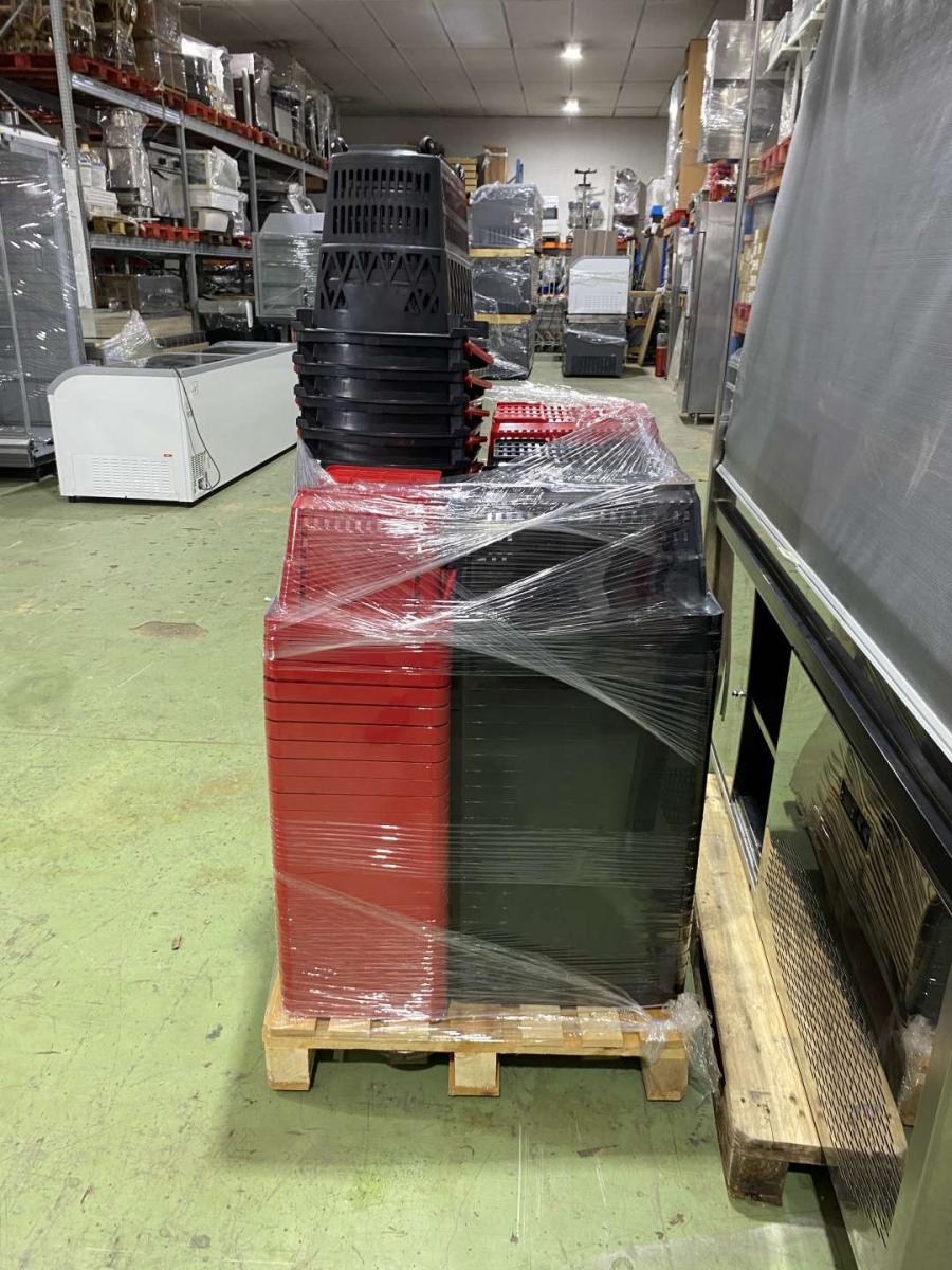 Új bevásárló kosár fekete 28 literes gurulós – termékfotó alulnézet