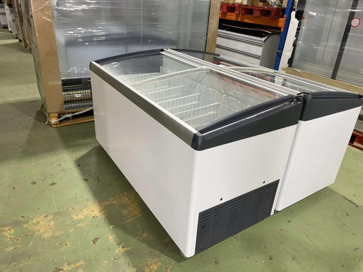 LIEBHERR EFI 4453 Fagyasztó láda - 426 liter – termékfotó bal oldalról