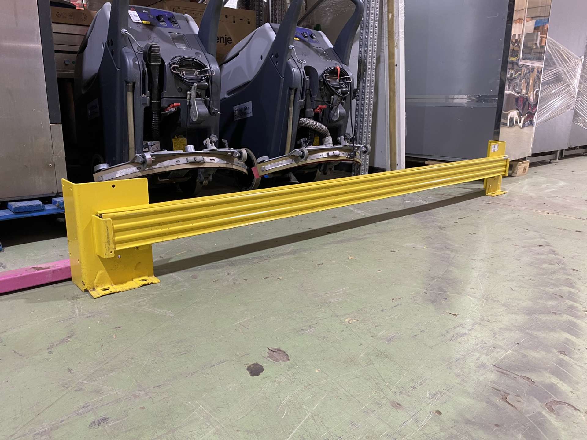 Ütköző sín, tartóbakkal