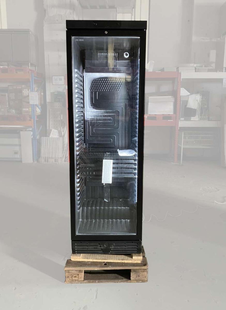 ECOCOLD vstavaný agregátový chladič v niekoľkých veľkostiac – termékfotó hátulról