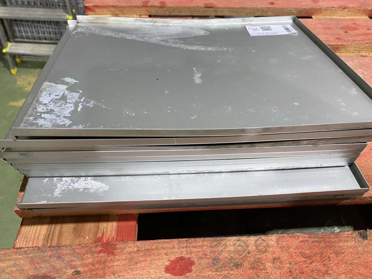 Sütőlemez 38*30 alumínium – termékfotó felülnézet