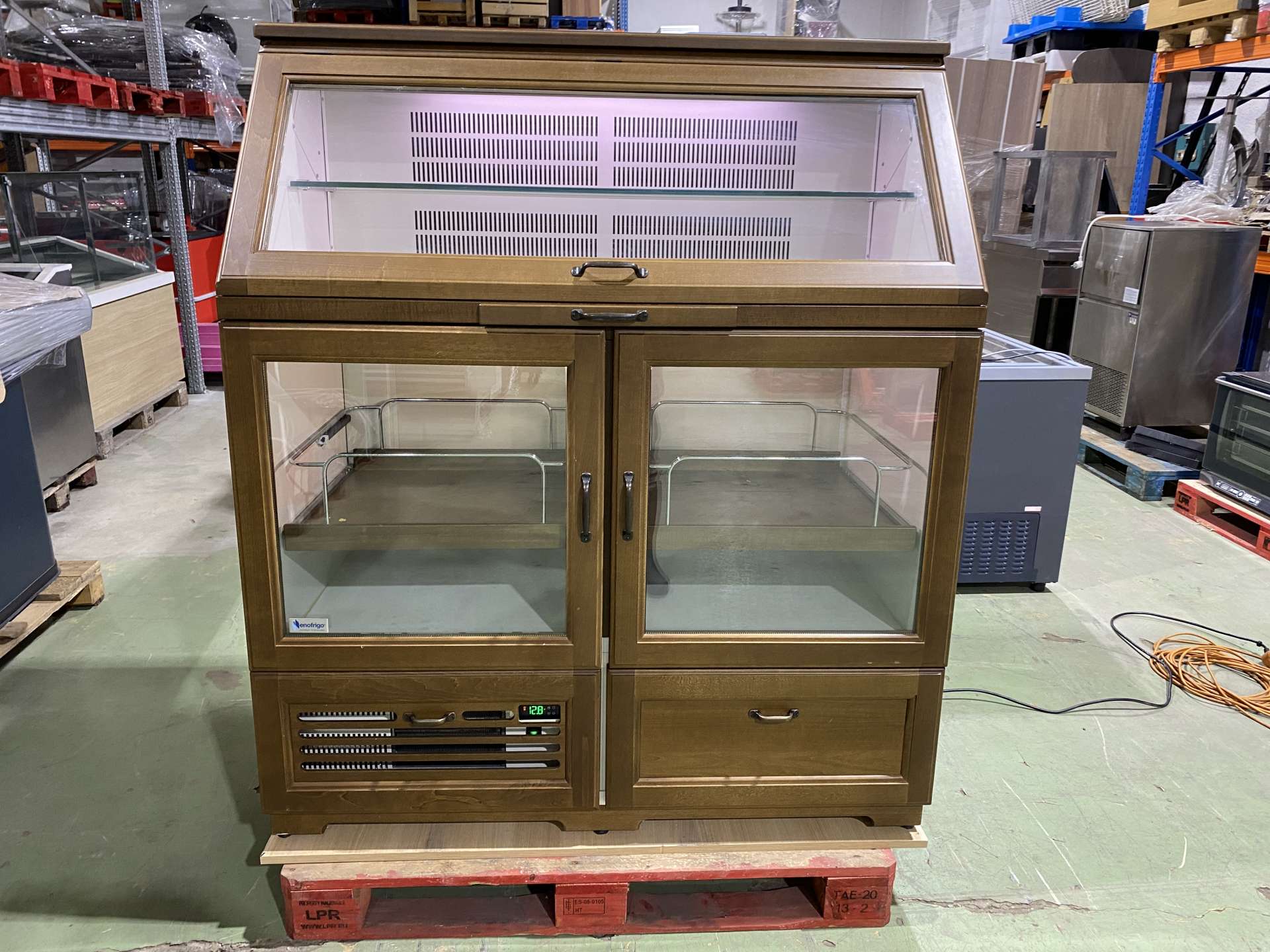 Enofigo bor és csemege - borkorcsolya- hűtő