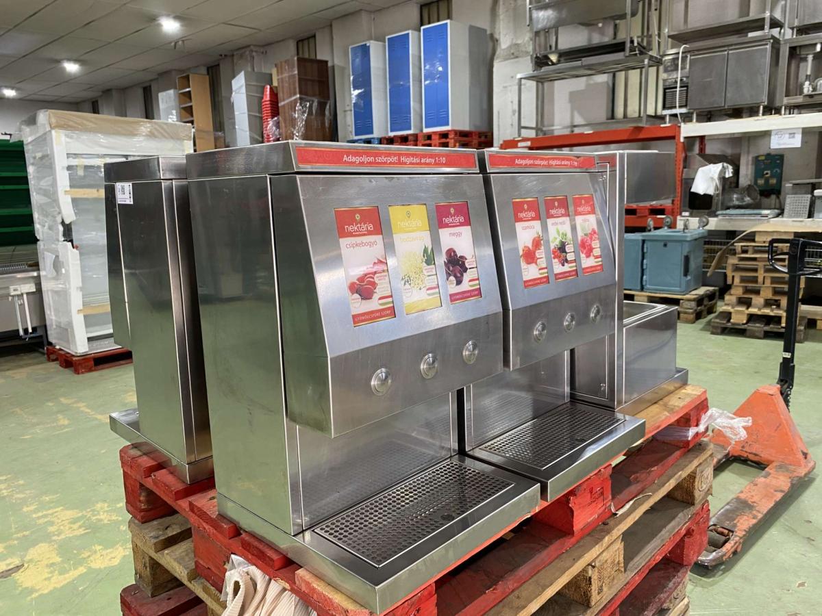 Szörpadagoló berendezés bag in box – termékfotó elölnézet