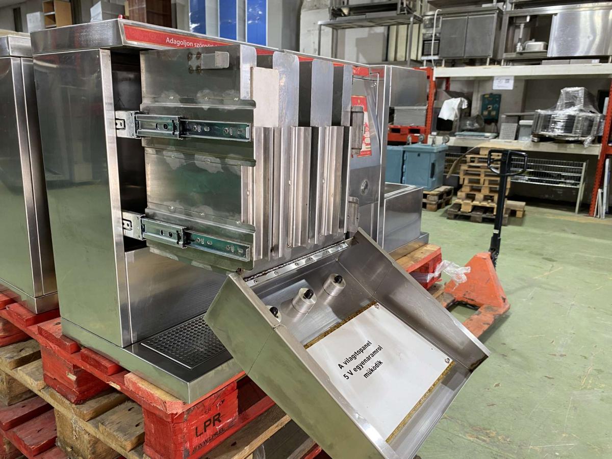 Szörpadagoló berendezés bag in box – termékfotó (11. kép)