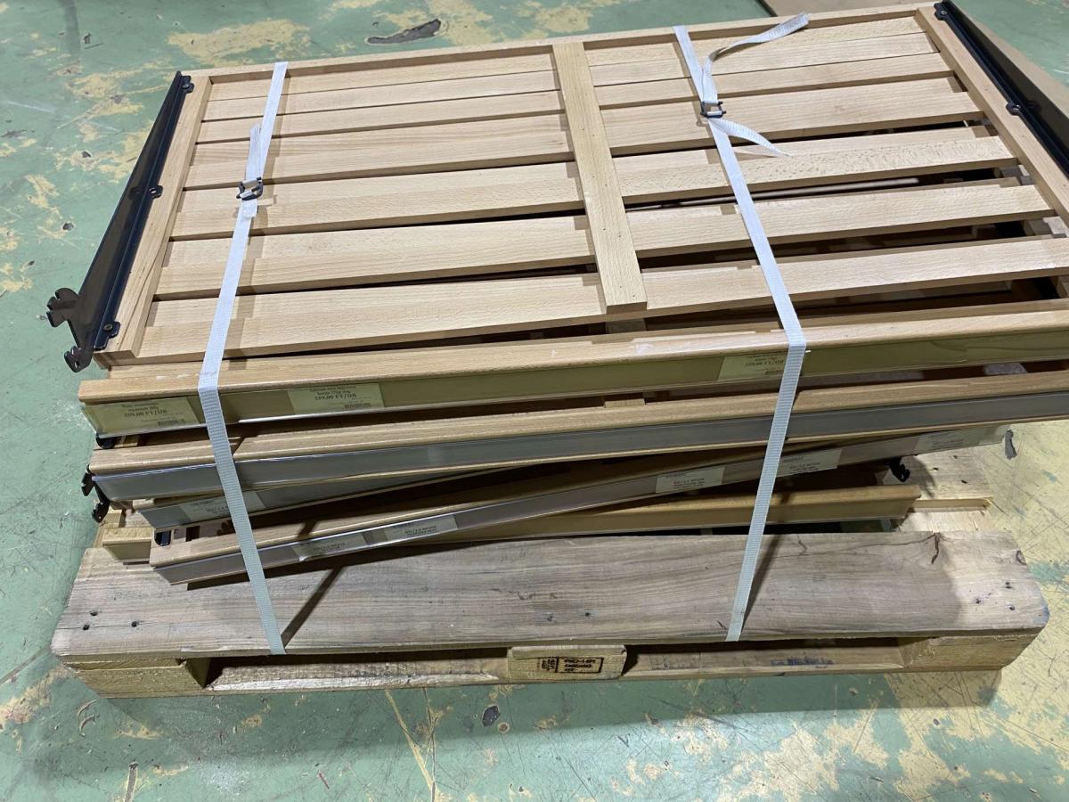 Kenyeres rácspolc 100*47 – termékfotó bal oldalról