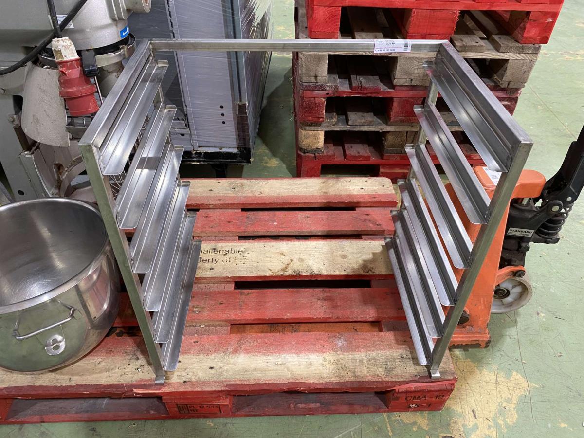 Rozsdamentes tálcatartó állvány 65*43*61 – termékfotó hátulról