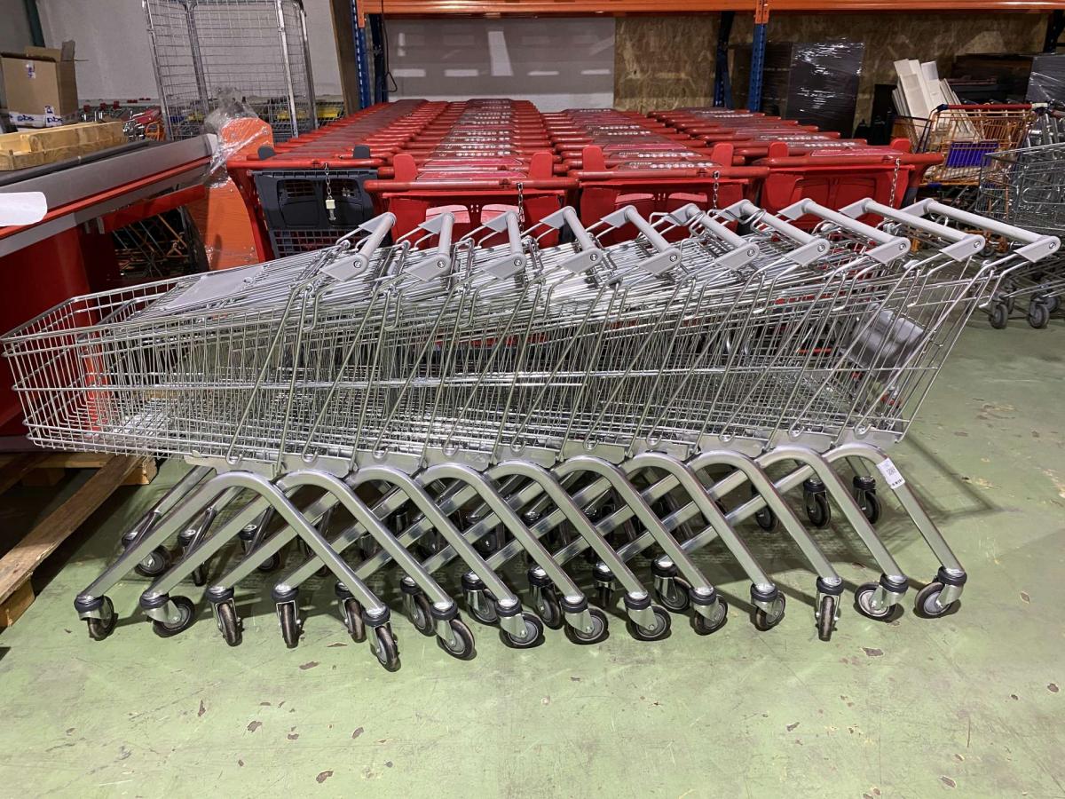 Felújított Wanzl EL 75 bevásárlókocsi szürke műanyagokkal – termékfotó elölnézet