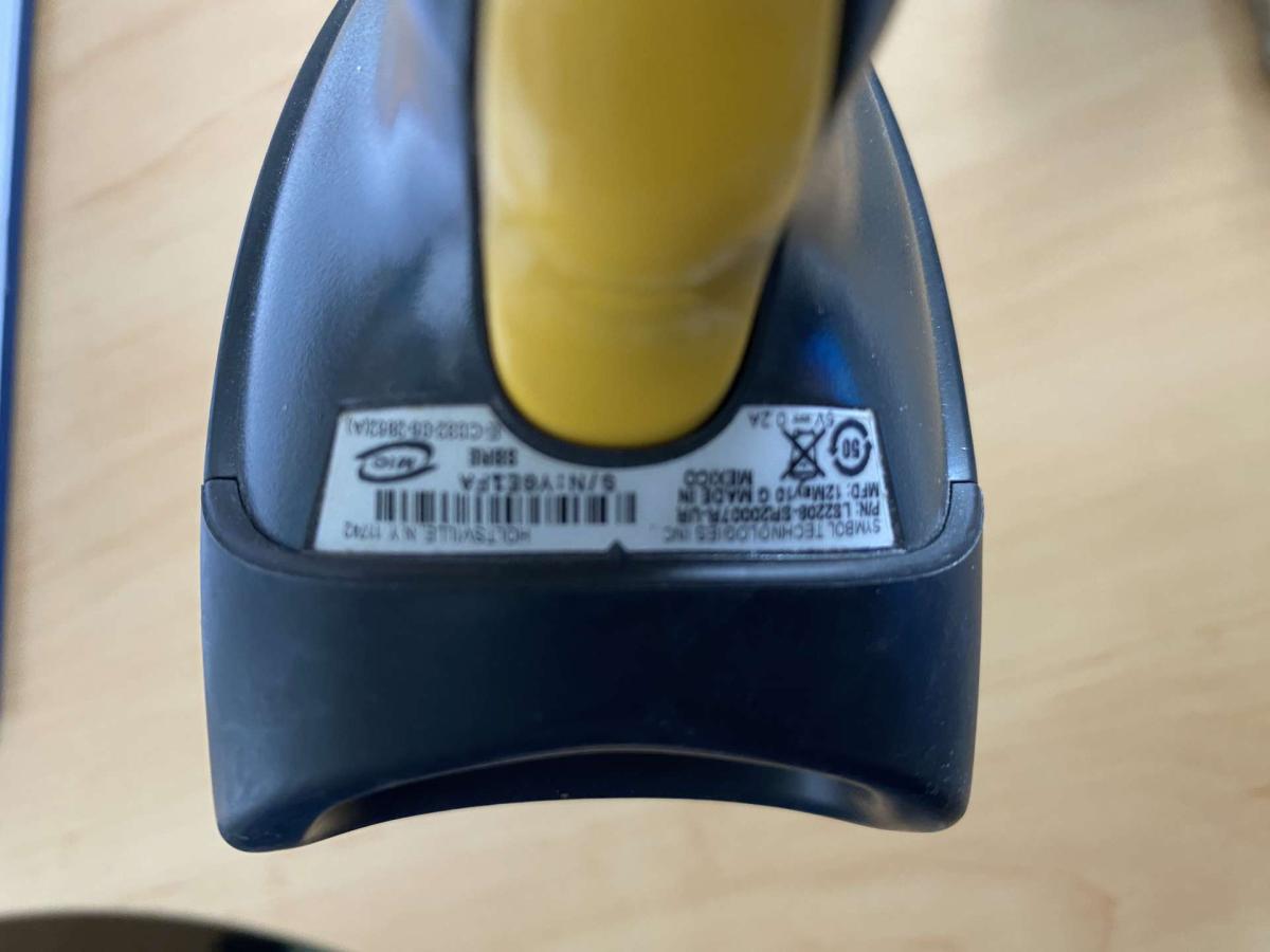 Motorola Symbol vonalkódolvasó LS2208 – termékfotó bal oldalról