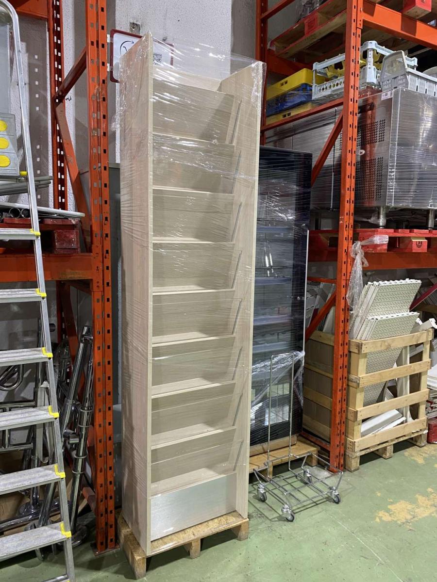 Újságos állvány 55*35 – termékfotó felülnézet