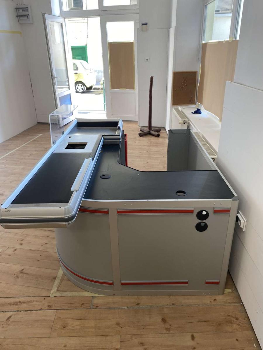 Kasszaasztal Pillen ( Szimpla elpakolós) – termékfotó 45° nézet