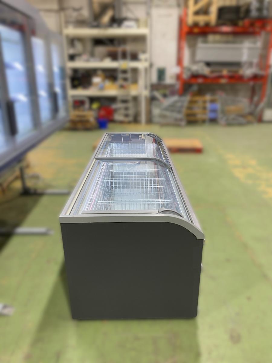 AHT MIAMI hűtőláda 250 szürke – termékfotó hátulról