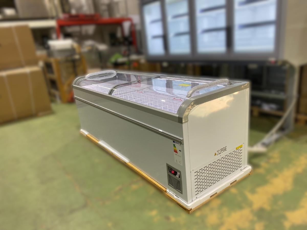 Új fagyasztóláda FV Hiron 250 – termékfotó jobb oldalról