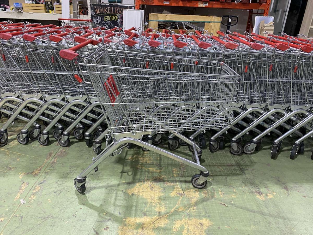 WANZL ELA 185 (ELX) bevásárlókocsi piros műanyagokkal – termékfotó elölnézet