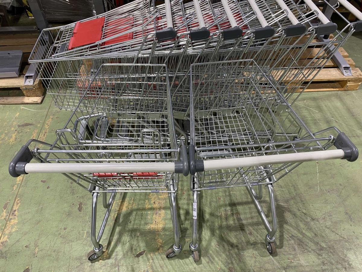 Felújított BUKO bevásárlókocsi szürke műanyagokkal 50 L – termékfotó jobb oldalról