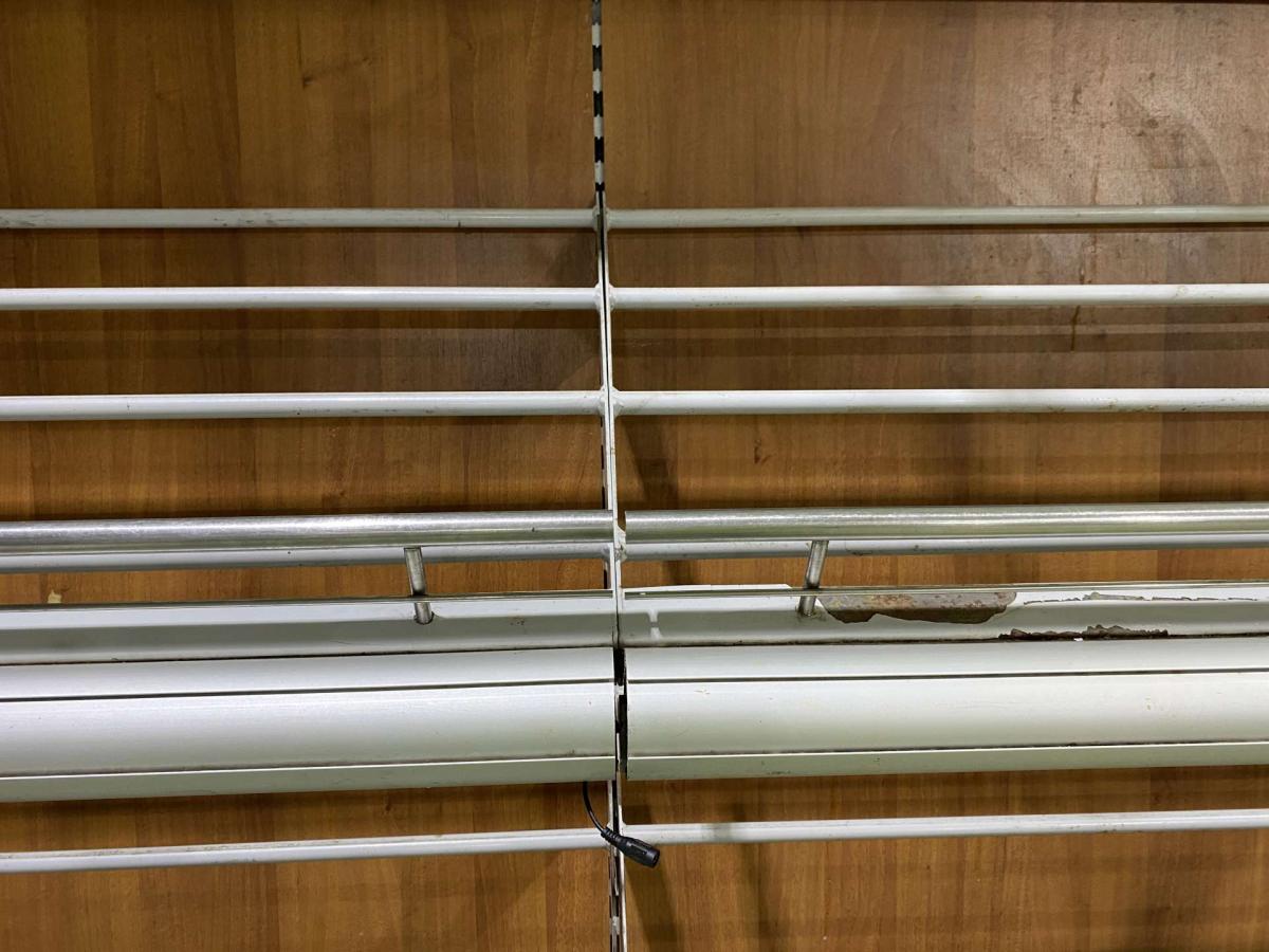 Zöldséges faliregál, állvány 375 – termékfotó alulnézet