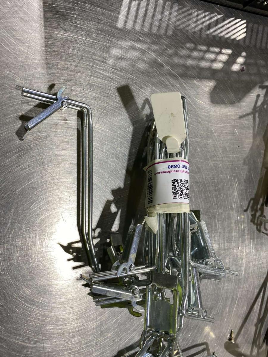 Használt bliszterkampó 12cm – termékfotó elölnézet