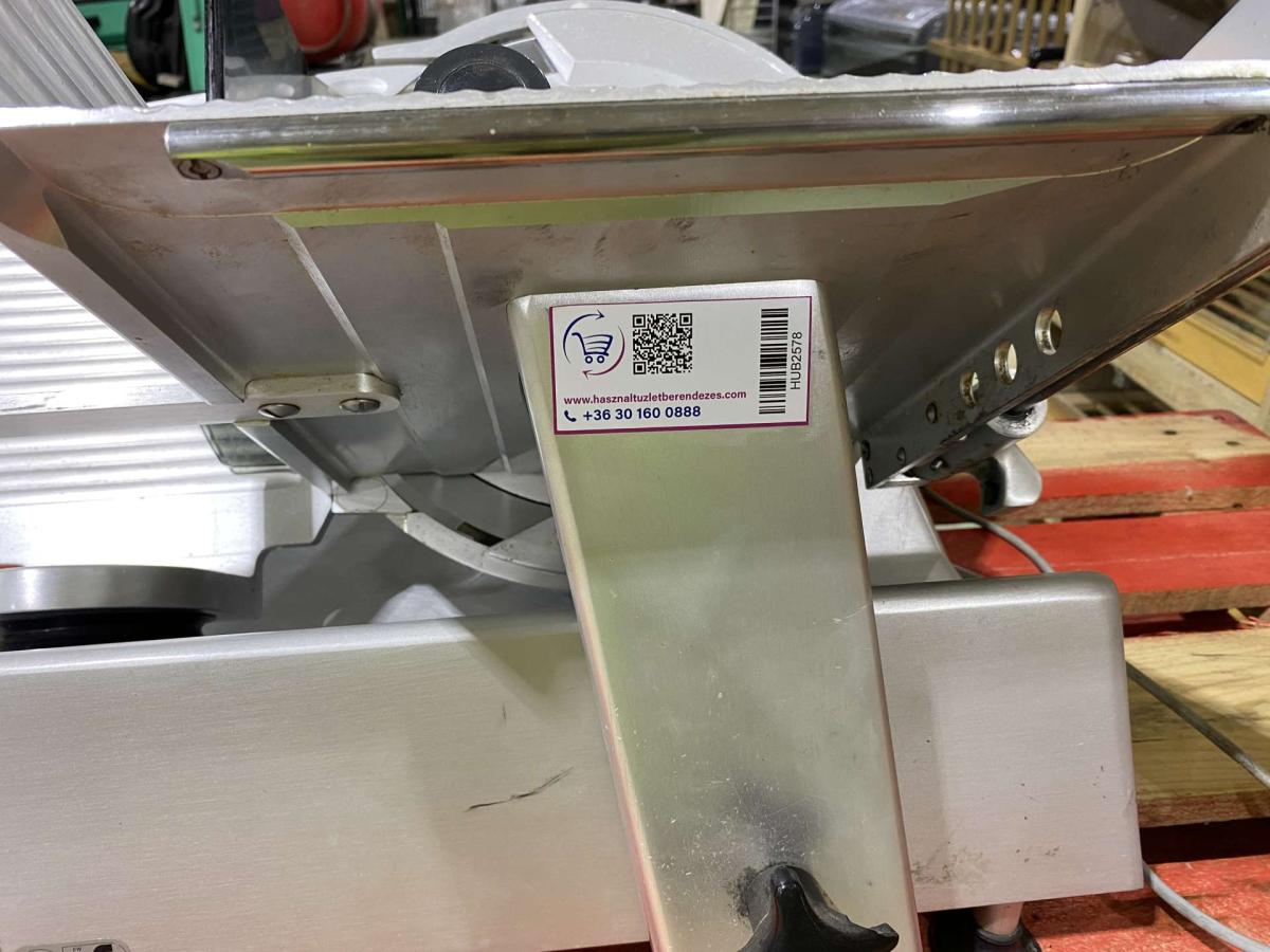 Bizerba SE 12 szeletelőgép – termékfotó bal oldalról