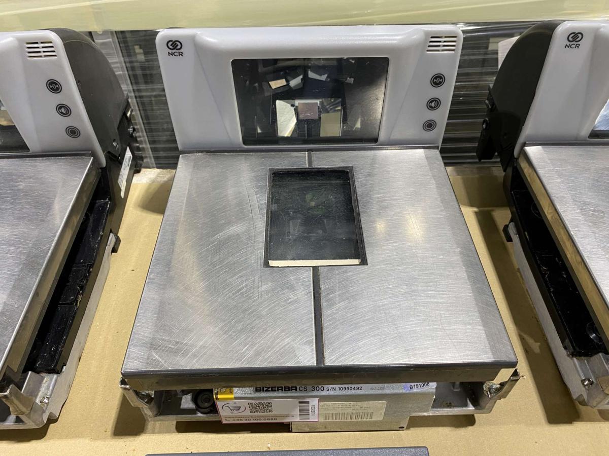 NCR pultba építhető mérleg - szkenner – termékfotó jobb oldalról