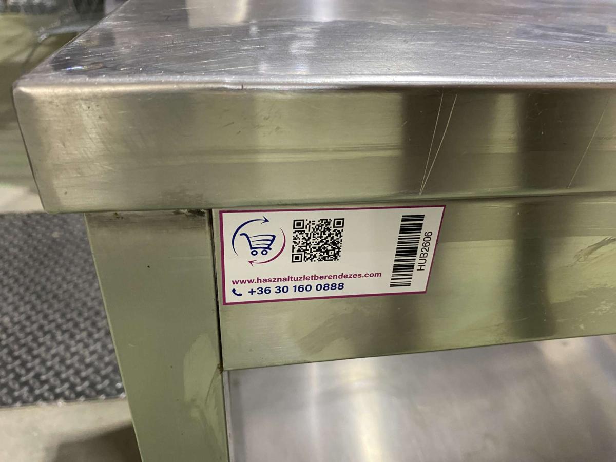 Rozsdamentes asztal 144*65 – termékfotó jobb oldalról