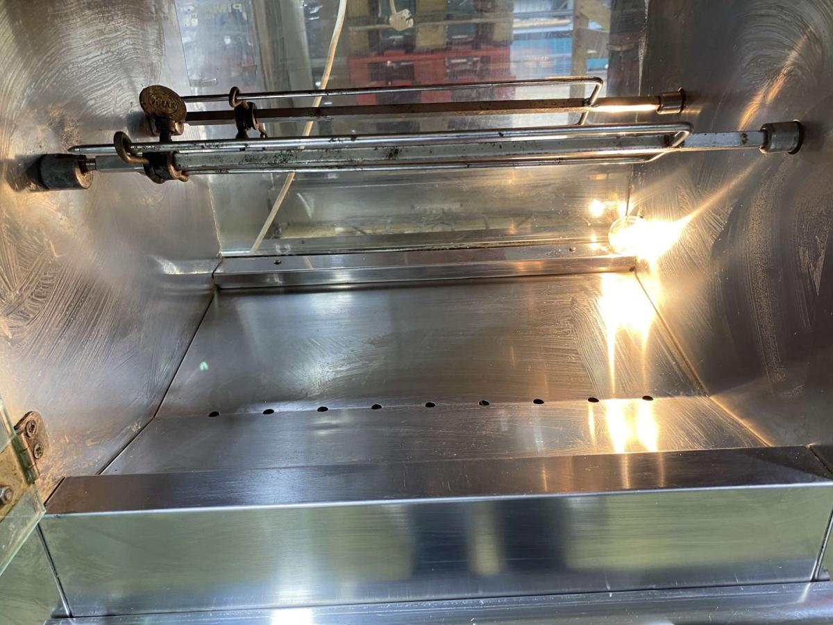 Grillcsike sütő, Pimak – termékfotó alulnézet