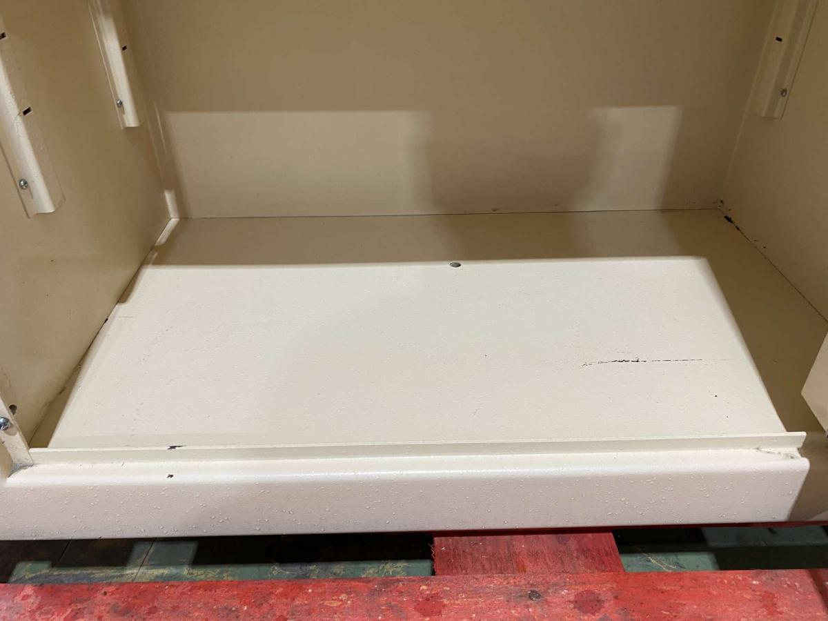 BOVAS biztonsági irat,- és értéktároló szekrény – termékfotó (13. kép)