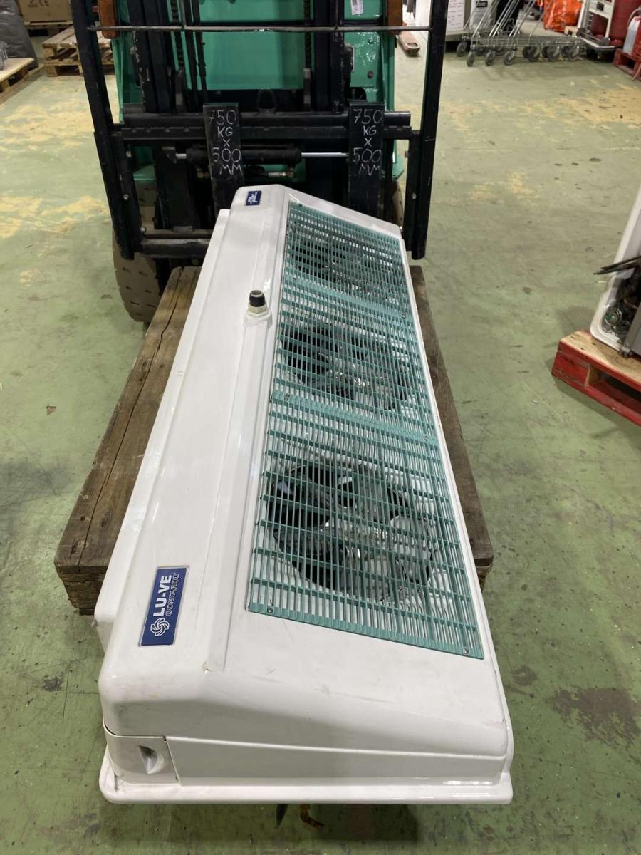 Elpárologtató LU-VE SHA 52 E80 – termékfotó bal oldalról