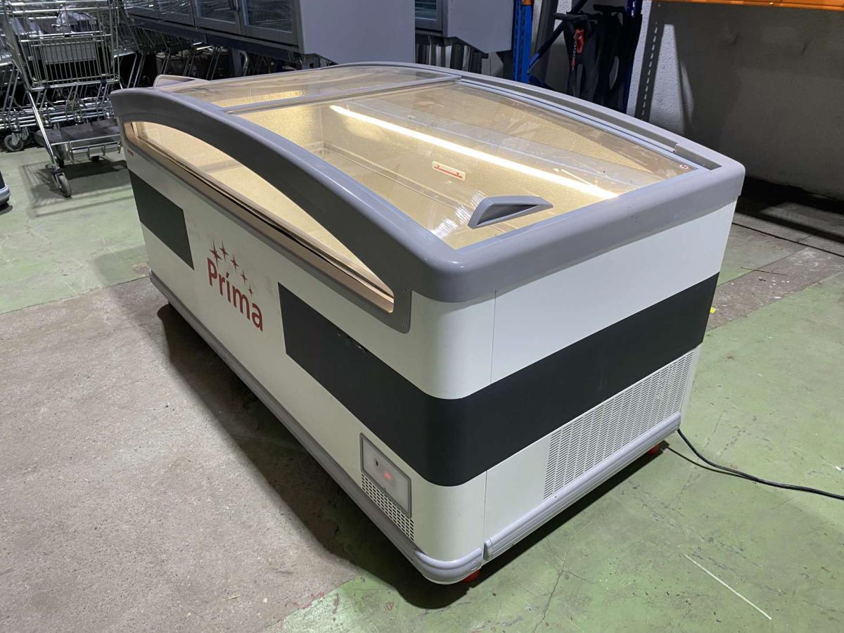 Oscartielle Urano fagyasztó 185 – termékfotó hátulról