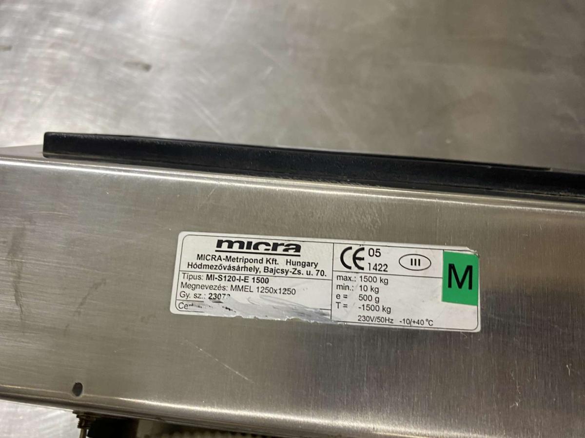 Lapmérleg, mázsa rozsdamentes kivitelben – termékfotó jobb oldalról