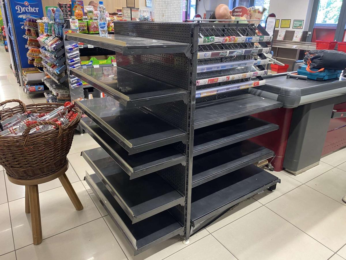 Kasszagondola, kasszaregál, kasszapolc – termékfotó jobb oldalról