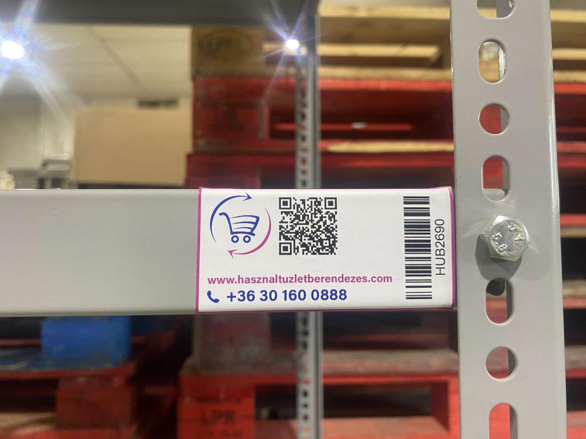 Salgó polc, raktári állvány – termékfotó jobb oldalról