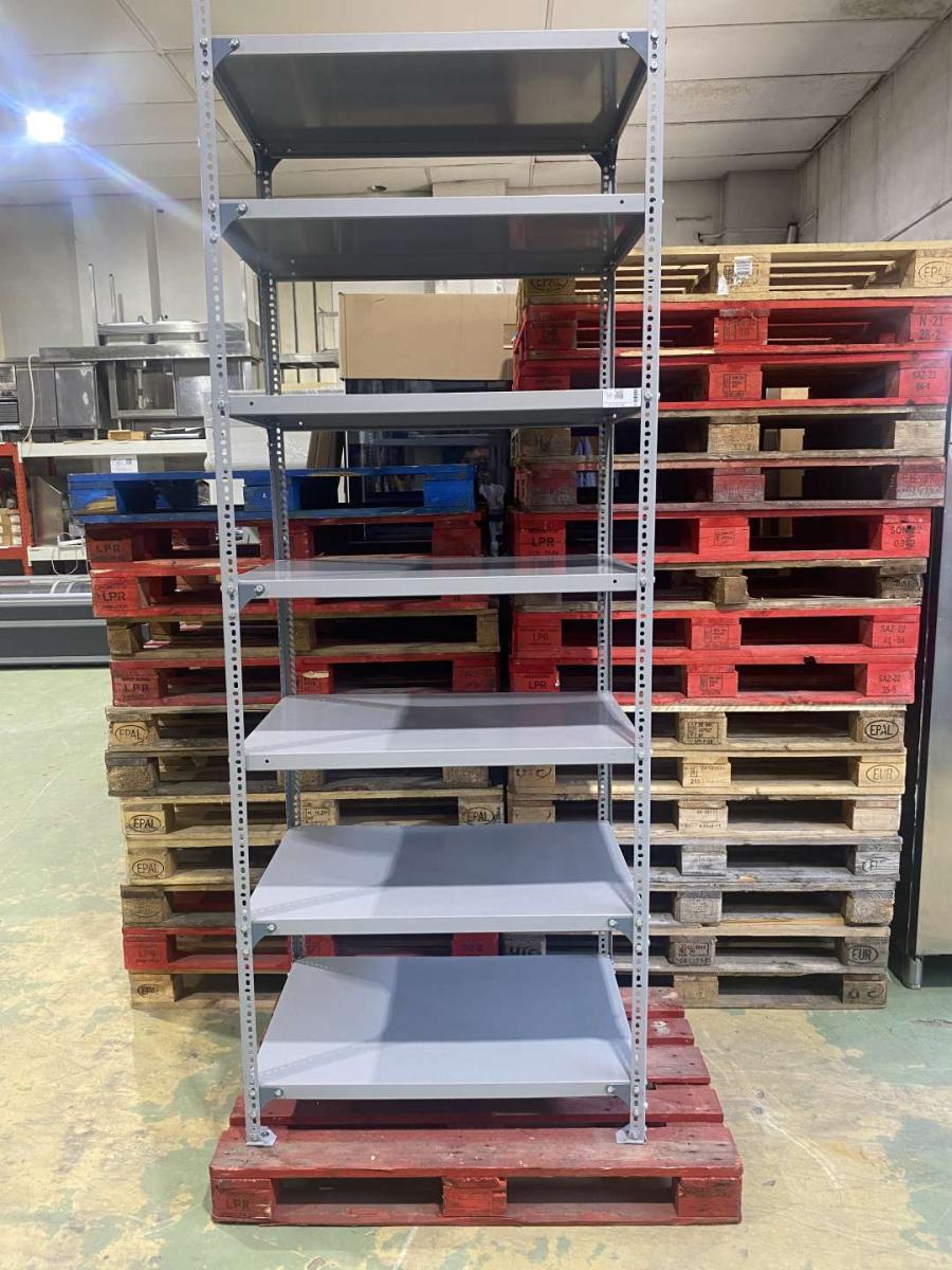 Salgó polc, raktári állvány – termékfotó hátulról