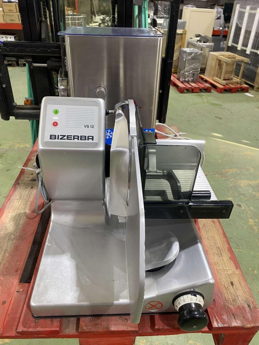 Bizerba VS 12_szeletelőgép – termékfotó jobb oldalról