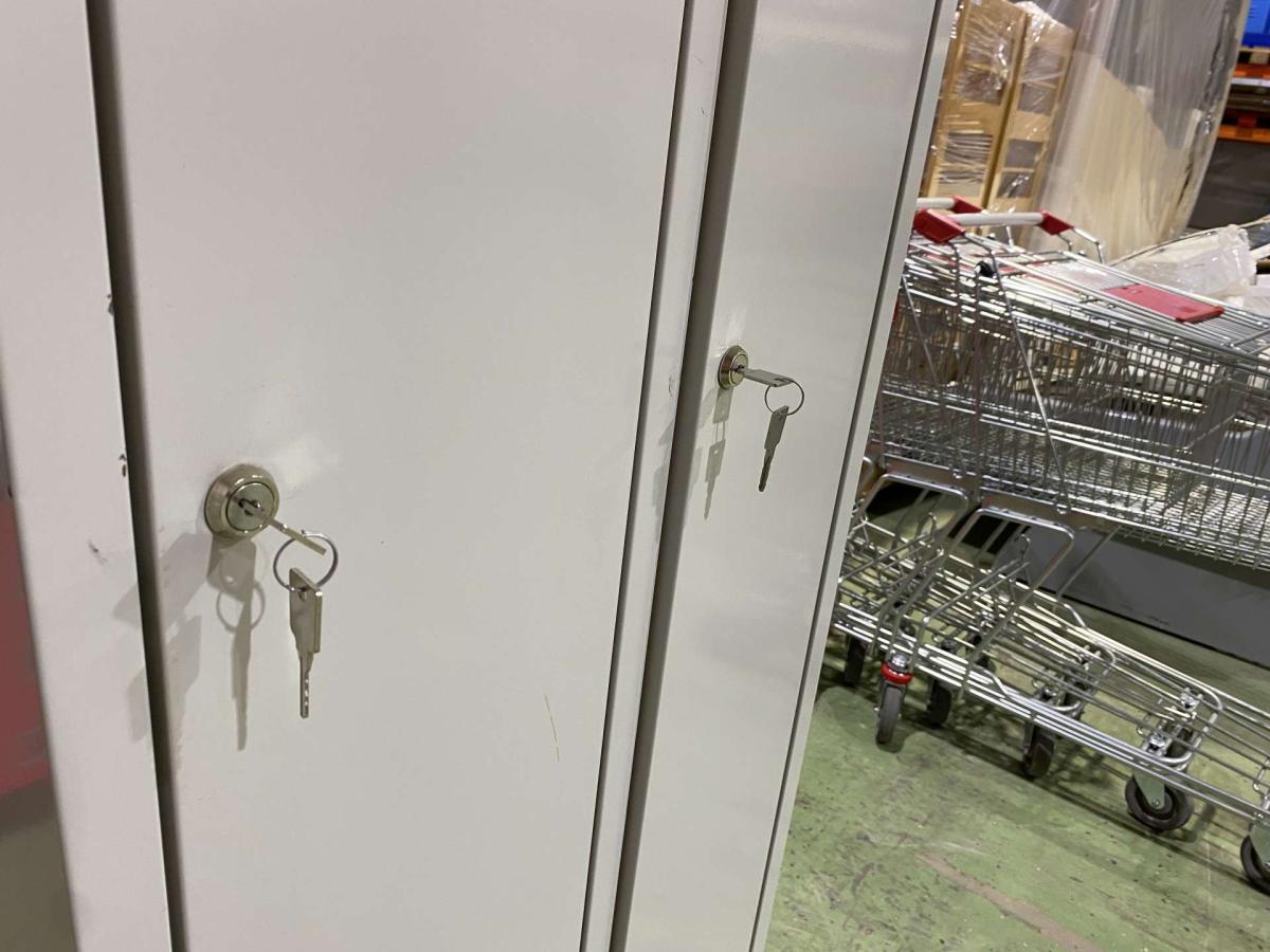 Öltözőszekrény, 2 ajtós METALOBOX PROJECT_ 2 – termékfotó bal oldalról