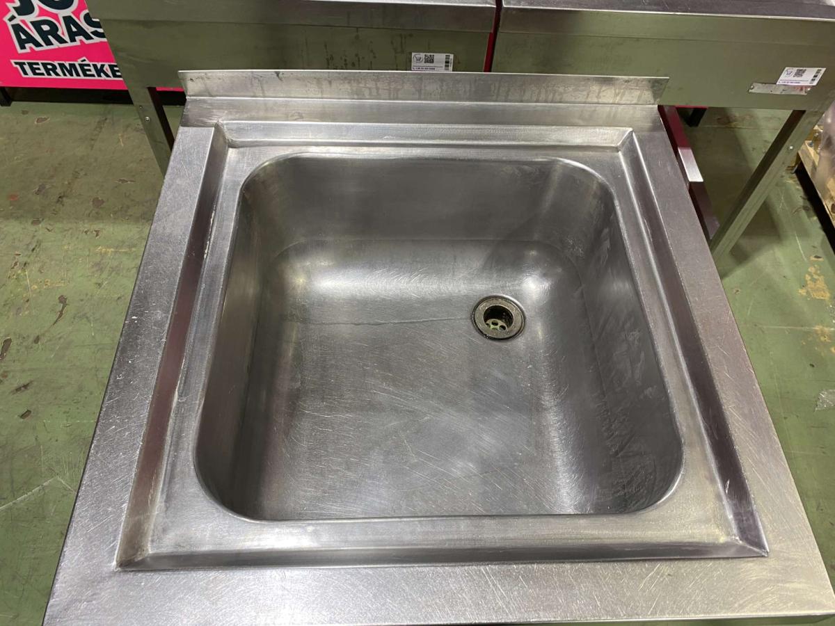 Rozsdamentes egymedencés mosogató – termékfotó felülnézet