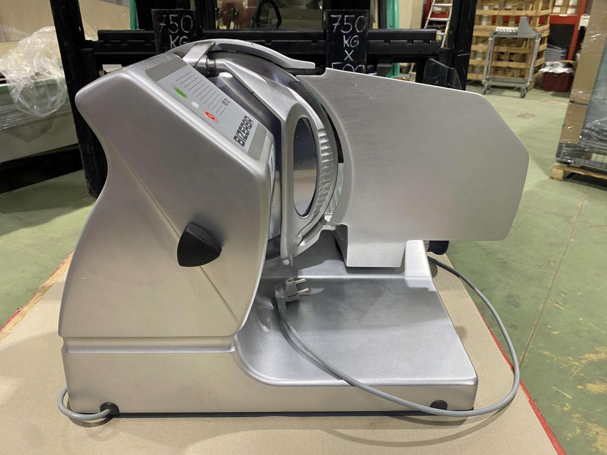 Bizerba VS 12 szeletelőgép – termékfotó hátulról