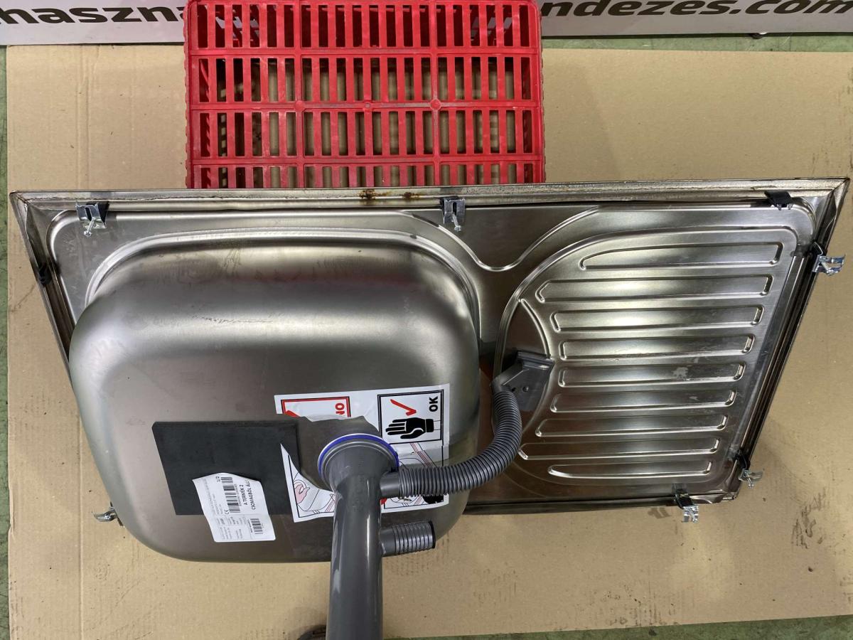 Háztartási mosogató – termékfotó bal oldalról